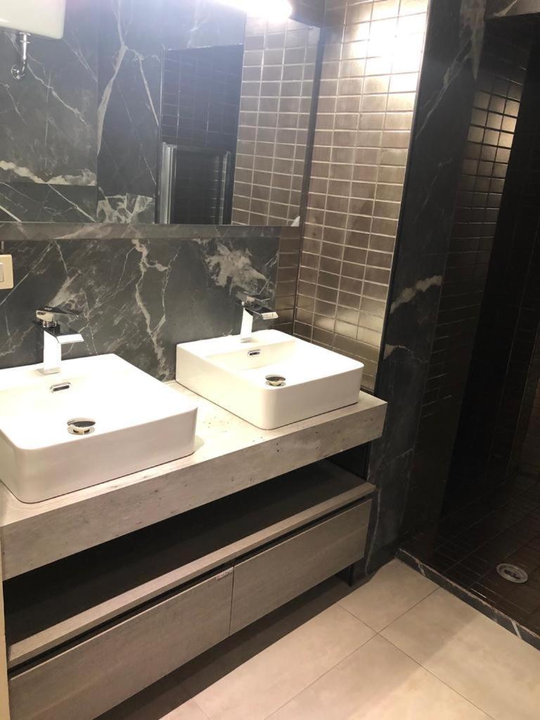 Bross Apartament Σαλέρνο Εξωτερικό φωτογραφία